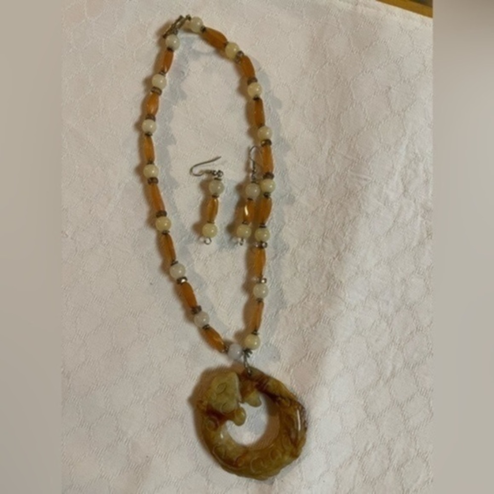 Vintage River Jade Carved Necklace & Earrings